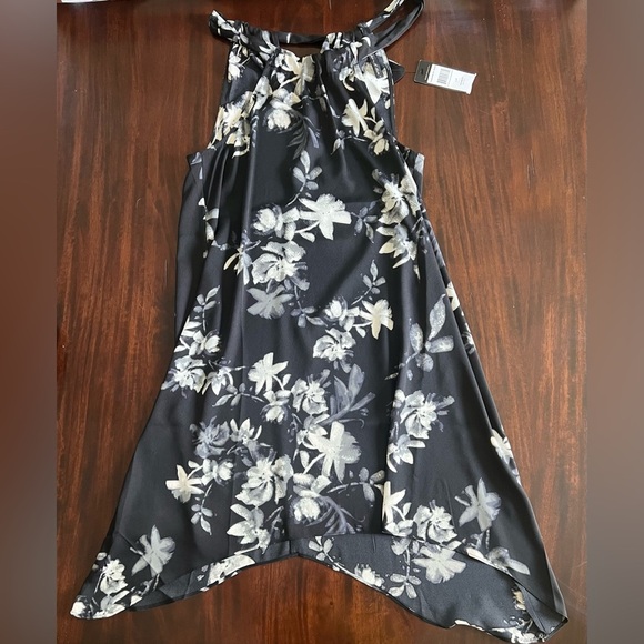 BCBGMaxAzria Black and White Halter Asymmetrical Dress - Small - Picture 4 of 8